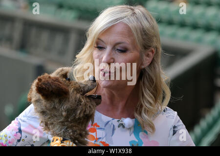 Carol Kirkwood, Hacker, der Hund, der Wimbledon Championships 2019, 2019 Quelle: Allstar Bildarchiv/Alamy leben Nachrichten Stockfoto