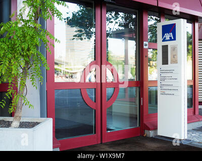 Hauptsitz der AXA Versicherung in Zürich-Oerlikon Stockfoto