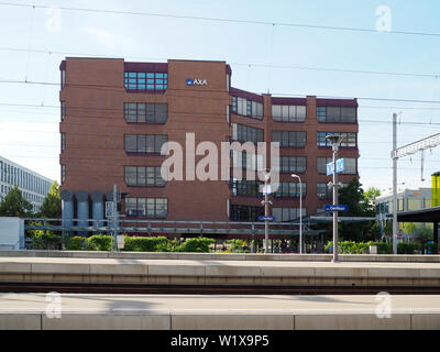 Hauptsitz der AXA Versicherung in Zürich-Oerlikon Stockfoto