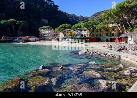 Der Sandstrand von Paraggi im Naturpark Portofino Stockfoto