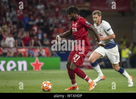 Liverpool FC V Tottenham Hotspur während der 2019 Champions League Finale in Madrid, Spanien. Liverpool gewann das Spiel mit 2:0 die Trophäe zum 6. Mal zu heben. Mit: Divock Beschäftigungsprojekt, Jan Vertonghen Wo: Madrid, Spanien Wann: 01 Jun 2019 Credit: WENN.com Stockfoto