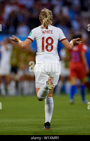 LYON, Frankreich - 02. Juli: Ellen White von England feiert ein Ziel während der 2019 FIFA Frauenfussball Weltmeisterschaft Frankreich Halbfinale zwischen England und USA in Stade de Lyon am 2. Juli, 2019 in Lyon, Frankreich. (Foto von David Aliaga/MB Medien) Stockfoto