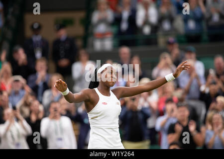 LONDON, ENGLAND - Juli 03: Cori Gauff der USA in Aktion während ihrer Frauen singles zweite Runde am dritten Tag der Meisterschaften - Wimbledon 2019 bei All England Lawn Tennis und Croquet Club am Juli 03, 2019 in London, England. Stockfoto