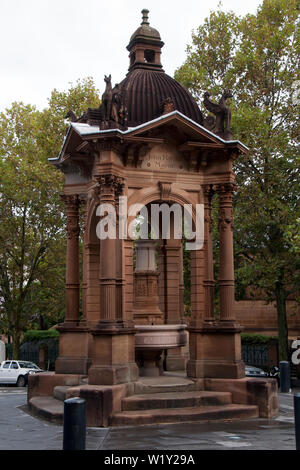 Sydney Australien, verzierte 1884 Barock - Victorian Gothic Sandstein Springbrunnen inspiriert jetzt ein Kreisverkehr Stockfoto