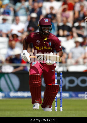 Leeds, Großbritannien. 4. Juli 2019. ICC World Cup Cricket, in Afghanistan gegen Westinseln; Evin Lewis der Westinseln an bat Credit: Aktion plus Sport/Alamy leben Nachrichten Stockfoto