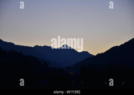 Sommersonnenwende, Bergfeuer, Herz-Jesu-Feuer, Herz Jesu, Jesus, Feuer, Gelübde, Tirol, Osttirol, Nacht, Lienz, Tirol, Feuer, Flamme, Fackel, Licht, Stockfoto