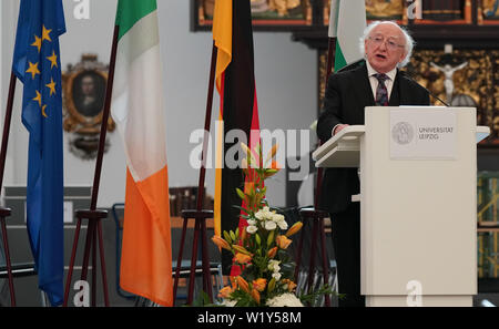 Leipzig, Deutschland. 04. Juli, 2019. Michael D. Higgins, Präsident von Irland, spricht in der Paulinerkirche, die Universität Kirche von der Universität Leipzig. Der irische Präsident ist zu einem dreitägigen Staatsbesuch in Deutschland. Credit: Peter Endig/dpa-Zentralbild/dpa/Alamy leben Nachrichten Stockfoto