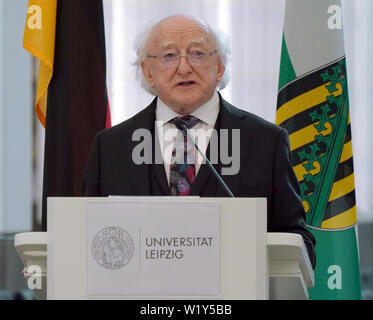 Leipzig, Deutschland. 04. Juli, 2019. Michael D. Higgins, Präsident von Irland, spricht in der Paulinerkirche, die Universität Kirche von der Universität Leipzig. Der irische Präsident ist zu einem dreitägigen Staatsbesuch in Deutschland. Credit: Peter Endig/dpa-Zentralbild/dpa/Alamy leben Nachrichten Stockfoto