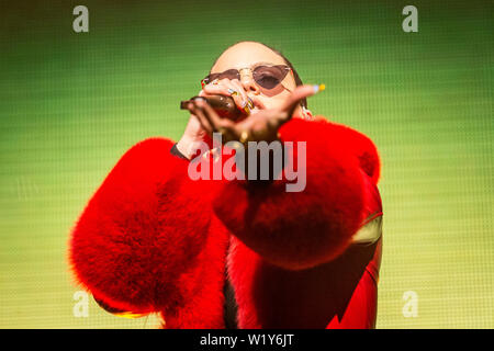 Roskilde, Dänemark. Juli 03rd, 2019. Der spanische Sänger und Songwriter Rosalia führt ein Live Konzert während der dänischen Musik Festival Roskilde Festival 2019. (Foto: Gonzales Foto - Thomas Rasmussen). Stockfoto