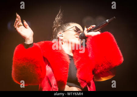 Roskilde, Dänemark. Juli 03rd, 2019. Der spanische Sänger und Songwriter Rosalia führt ein Live Konzert während der dänischen Musik Festival Roskilde Festival 2019. (Foto: Gonzales Foto - Thomas Rasmussen). Stockfoto