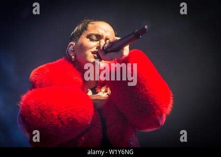 Roskilde, Dänemark. Juli 03rd, 2019. Der spanische Sänger und Songwriter Rosalia führt ein Live Konzert während der dänischen Musik Festival Roskilde Festival 2019. (Foto: Gonzales Foto - Thomas Rasmussen). Stockfoto