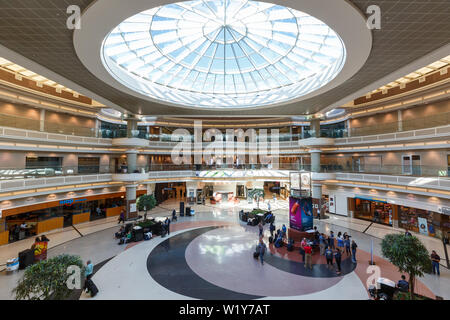 Atlanta, Georgia - April 3, 2019: Main Terminal am Flughafen Atlanta (ATL) in den Vereinigten Staaten. Stockfoto