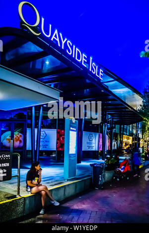 Singapur - May 30, 2019: Singapurs größte Pokémon Karneval. Kai Isle auf Sentosa Cove ist ein upscale Waterfront Shopping und Restaurant Komplex. Stockfoto