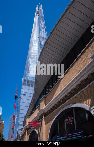 London Bridge Station, St. Thomas Street Eingang/Ausgang nach Sanierung, Stadtteil Southwark, London, England, Großbritannien Stockfoto