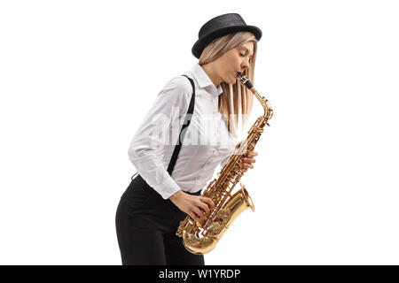 Junge weibliche Jazz Musiker spielen ein Saxophon auf weißem Hintergrund Stockfoto