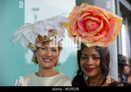 Ascot, Berkshire, Großbritannien. Juni, 2019 18. Tag Eins von Royal Ascot Racecourse, Ascot. Credit: Maureen McLean/Alamy Stockfoto