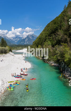 Kajak in die Soca Tal, Slowenien Stockfoto