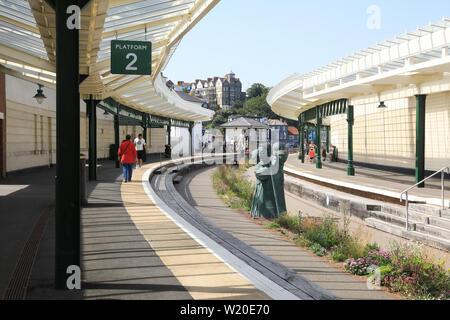 Hafen von Folkestone Bahnhof restauriert als Teil des Hafens Arm, in Kent, England, Großbritannien Stockfoto