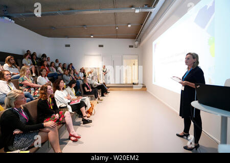 HOOFDDORP, 04-07-2019, Leiter Büro Sanoma, Medien Sommer Session. Stockfoto