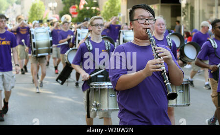 Bettendorf, Iowa, USA. 4. Juli 2019. Während der muscatine 4. Juli Parade Parade auf der Walnut Street - 2. Straße Donnerstag, Juli 4th, 2019. Credit: Kevin E. Schmidt/Viererkabel - Zeiten/ZUMA Draht/Alamy leben Nachrichten Stockfoto