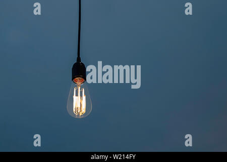 Runde Lampen für die Beleuchtung bei Nacht Stockfoto