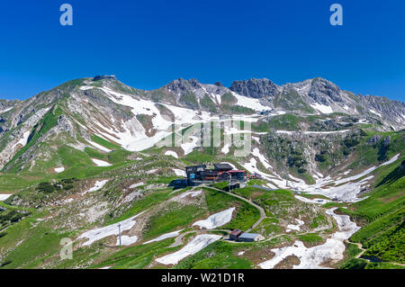 Blick auf den Gipfel des Nebelhorn bei Oberstdorf, Bayern, Deutschland Stockfoto