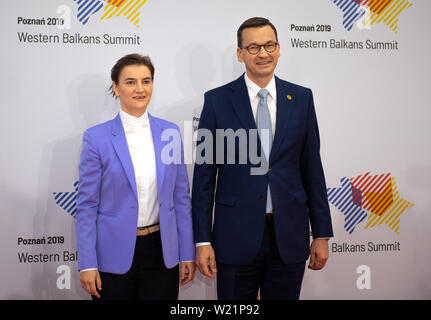 Poznan, Polen. 05. Juli, 2019. Ana Brnabic, Premierminister von Serbien, wird bei Ihrer Ankunft am westlichen Balkan Gipfeltreffen von Mateusz Morawiecki, Premierminister von Polen begrüßt werden. Ziel des Gipfels ist es, die Balkanländer auf dem Weg zu möglichen künftigen Mitgliedschaft in der Europäischen Union zu unterstützen. Credit: Monika Skolimowska/dpa-Zentralbild/dpa/Alamy leben Nachrichten Stockfoto