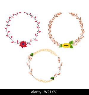 Set aus drei farbenfrohen Herbstblumenkränzen mit Beeren, Sonnenblumen und roten Blumen. Dekorative, handgezeichnete botanische Rahmen für saisonales Design Stock Vektor