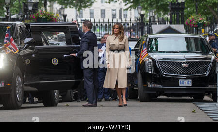 Der britische Premierminister Theresa May begrüßt der Präsident der Vereinigten Staaten, Donald Trump, in der Downing Street bei seinem Staatsbesuch in Großbritannien. Mit: Melania Trump Wo: London, Großbritannien Wann: 04 Jun 2019 Credit: Wheatley/WANN Stockfoto