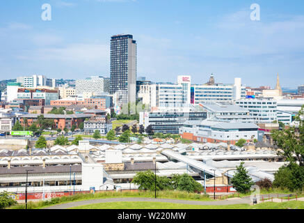 Sheffield City Centre Bahnhof Sheffield Hallam University, Sheffield skyline Sheffield South Yorkshire England UK GB Europa Stockfoto