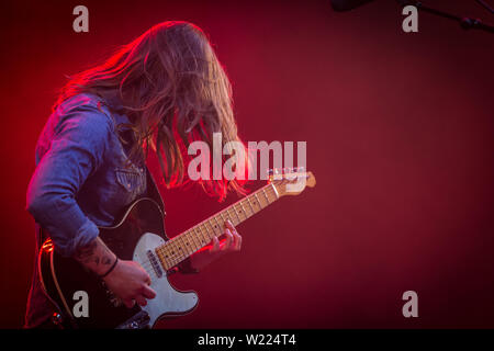 Roskilde, Dänemark. Juli 04th, 2019. Der amerikanische Sänger und Songwriter Julien Baker führt ein Live Konzert während der dänischen Musik Festival Roskilde Festival 2019. (Foto: Gonzales Foto - Thomas Rasmussen). Stockfoto