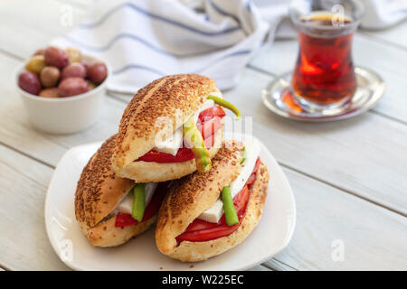 Kumru; Traditionelle Türkische (Izmir) Sandwich Stockfoto