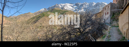 Imlil Stadt im Atlasgebirge von Marokko Stockfoto