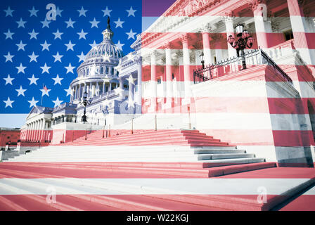 Abstrakte überlagerung der amerikanischen Flagge gegen die Washington DC, USA Skyline am Capitol Hill Stockfoto