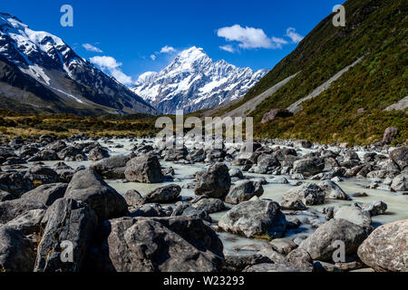 Ein Blick auf den Mount Cook von der Hooker Valley Track, Aoraki/Mt Cook National Park, South Island, Neuseeland Stockfoto