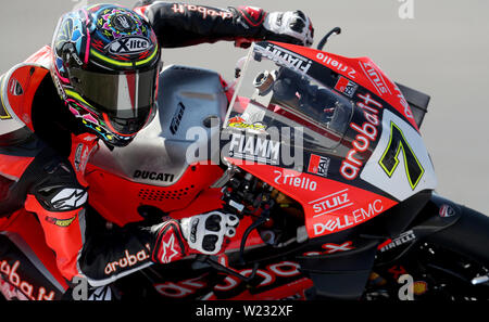 Chaz Davies in Tätigkeit während der Tag des Britischen Grand Prix der Motul FIM Superbike Weltmeisterschaft in Donington Park. Stockfoto