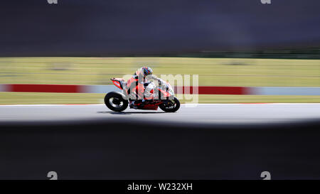 Chaz Davies in Tätigkeit während der Tag des Britischen Grand Prix der Motul FIM Superbike Weltmeisterschaft in Donington Park. Stockfoto