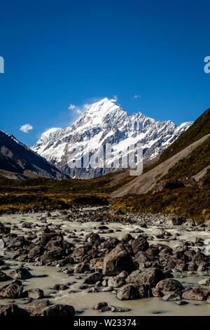 Ein Blick auf den Mount Cook von der Hooker Valley Track, Aoraki/Mt Cook National Park, South Island, Neuseeland Stockfoto