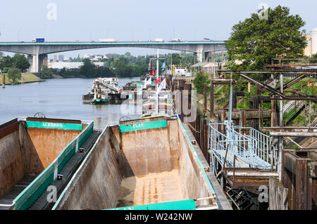 Gennevilliers Hafen, Hauts-de-Seine, Île-de-France, Frankreich Stockfoto