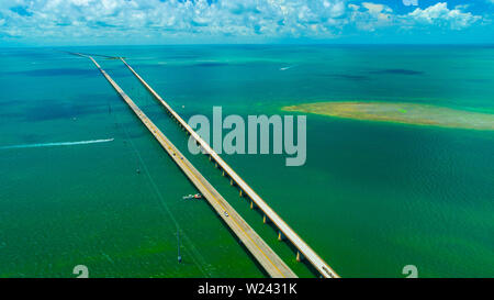 Seven Mile Bridge. Endlose Straße, Luftaufnahme, Florida Keys. USA. Stockfoto