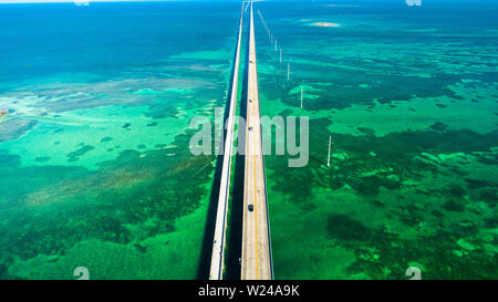 Seven Mile Bridge. Endlose Straße, Luftaufnahme, Florida Keys. USA. Stockfoto