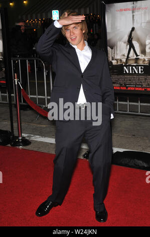 LOS ANGELES, Ca. Dezember 09, 2009: Chris Brochu am Los Angeles Premiere von "Neun" an den Mann Dorf Theater, Westwood. © 2009 Paul Smith/Featureflash Stockfoto