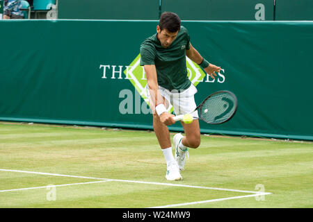 Stoke Poges, Buckinghamshire, Großbritannien. 25. Juni 2019. Weltweit die Nummer 1 Novak Djokovic (SRB) Öffnet das Boodles in Stoke Park Country Club, Hotel und Spa. Credit: Maureen McLean/Alamy Stockfoto