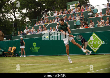 Stoke Poges, Buckinghamshire, Großbritannien. 25. Juni 2019. Weltweit die Nummer 1 Novak Djokovic (SRB) Öffnet das Boodles in Stoke Park Country Club, Hotel und Spa. Credit: Maureen McLean/Alamy Stockfoto