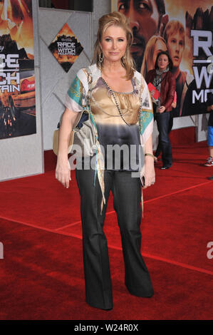 LOS ANGELES, Ca. 11. März 2009: Kathy Hilton bei der Weltpremiere von "Jagd zum magischen Berg" am El Capitan Theatre, Hollywood. © 2009 Paul Smith/Featureflash Stockfoto