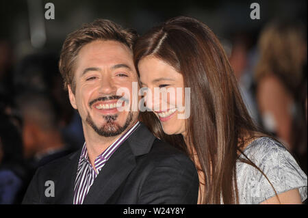 LOS ANGELES, Ca. 20. April 2009: Robert Downey Jr. & Catherine Keener an der Los Angeles Premiere ihres neuen Films der Solist bei Paramount Theater, Hollywood. © 2009 Paul Smith/Featureflash Stockfoto