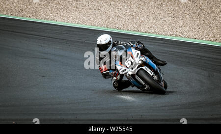 Oschersleben, Deutschland, Juni 09, 2019: Yamaha YZF-R1 von MOTOTECH EBR-TEAM konkurrieren zu FIM Endurance World Championship Stockfoto