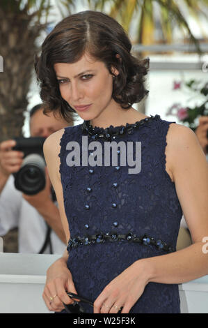 CANNES, Frankreich. Mai 24, 2009: Anna Mouglalis am Fotoshooting für ihren Film "Coco Chanel & Igor Stravinsky" auf der 62. Festival de Cannes. © 2009 Paul Smith/Featureflash Stockfoto