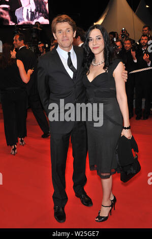 CANNES, Frankreich. 19. Mai 2009: Willem Dafoe bei der Premiere von "vincere" im Wettbewerb auf das 62. Festival de Cannes. © 2009 Paul Smith/Featureflash Stockfoto