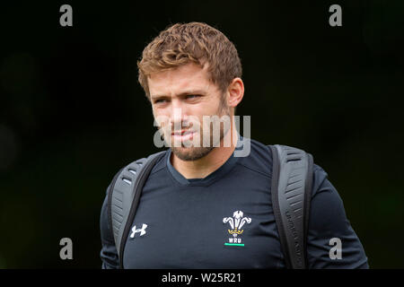 Hensol, Wales, UK. 6. Juli 2019. Leigh Halfpenny kommt für Wales national Rugby Team Training bei Vale Resort vor einer Pre-Wm test-Serie. Credit: Mark Hawkins/Alamy leben Nachrichten Stockfoto